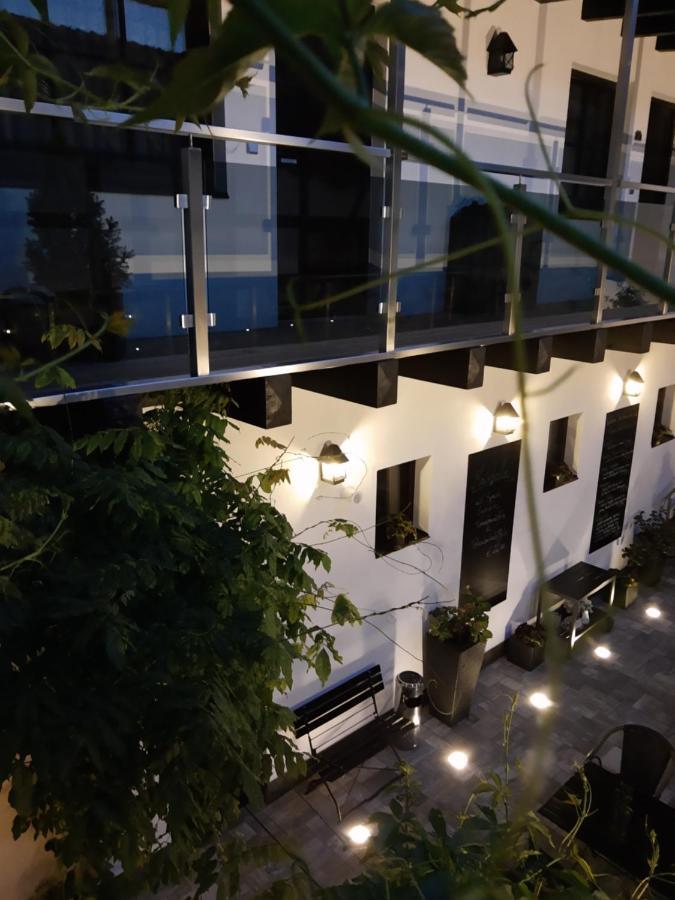 Elsterwerda Hotel Weisses Ross מראה חיצוני תמונה