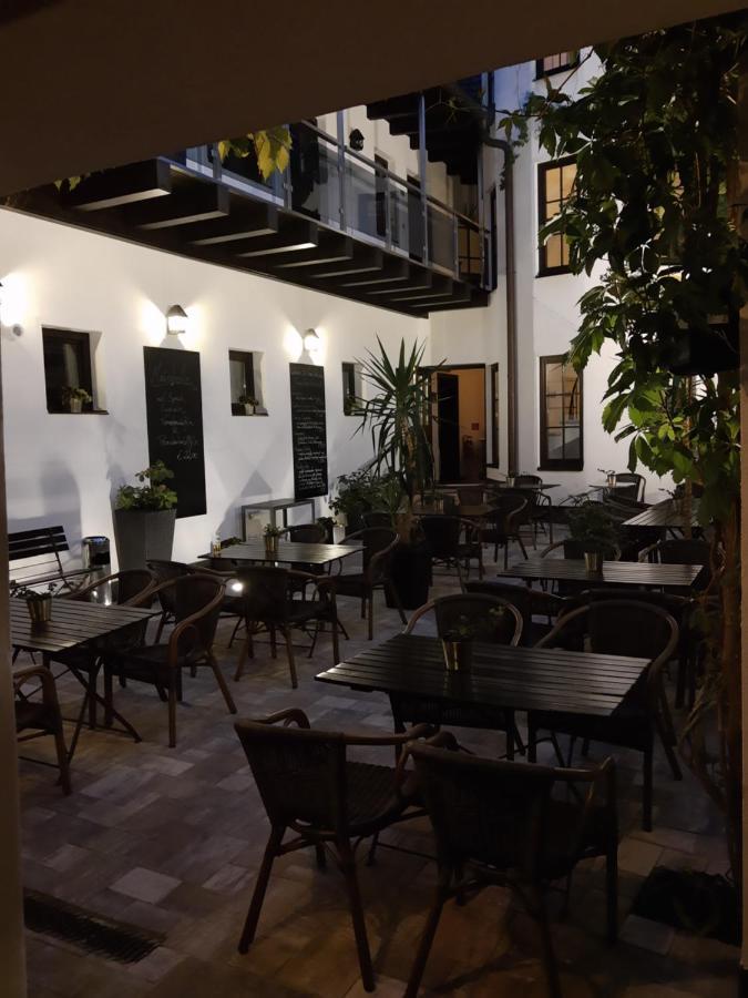 Elsterwerda Hotel Weisses Ross מראה חיצוני תמונה